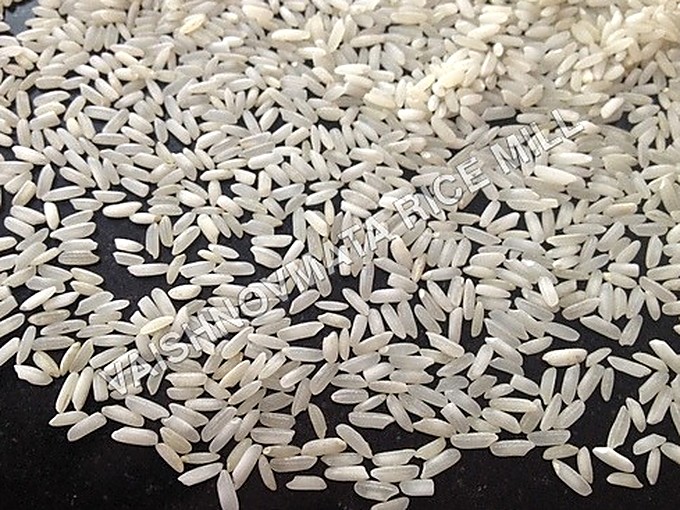 IR64 white rice grains